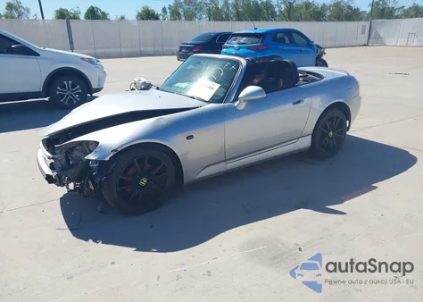 2002 Honda S2000 Base (M6) z USA, uszkodzony, nr VIN JHMAP11452T004665